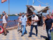 إقبال كبير على حدائق دسوق بكفر الشيخ والاستمتاع بالرحلات النيلية.. صور