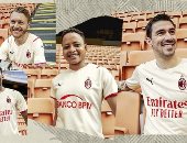 ميلان يكشف عن قميصه الثاني فى الموسم الجديد احتفالاً بمؤسسة النادى الخيرية.. صور وفيديو