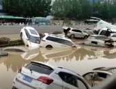 لقطات جديدة لغرق عشرات السيارات بسبب الفيضانات فى الصين