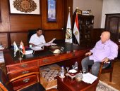 محافظ مطروح: إنشاء مدرسة ثانوى بقرية المراقى بسيوة