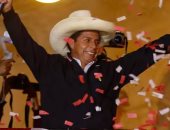 بيدرو كاستيو يؤدى اليمين الدستورية ليصبح خامس رئيس لـ بيرو خلال ثلاث سنوات