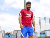 أجويرو ينضم لتدريبات برشلونة استعدادًا للموسم الجديد.. صور