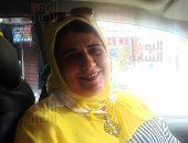 "فيروز" أشهر سائقة بالإسكندرية تحكى قصة كفاحها وحب العملاء لها.. فيديو