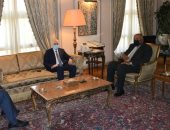 وزير الخارجية يبحث مع مستشار الرئيس الفلسطينى تطورات الأوضاع فى القدس