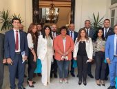 وفد تنسيقية شباب الأحزاب يلتقى وزيرة الثقافة للحديث عن أبرز الإنجازات