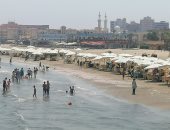 50 جنيها لقضاء يوم أنت وأسرتك على شواطئ بورسعيد.. لايف وصور