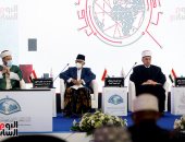 مؤتمر الإفتاء يختتم فعالياته بـ 17 توصية.. مطالبة الأمم المتحدة باعتبار 15 أكتوبر يوما عالميا للإفتاء.. إطلاق مبادرات وتطبيقات الكترونية للفتوى.. اعتماد وثيقة التعاون الافتائى للتكامل بين دور وهيئات الإفتاء