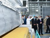 الرئيس السيسى يفتتح المدينة الصناعية الغذائية بالمنوفية.. ويؤكد: نسعى لتوفير 8 مليارات جنيه للتغذية المدرسية.. ونستهدف الوصول إلى منتج غذائى يحقق التوازن فى الأسعار.. ويحذر من الزيادة السكانية