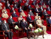 الرئيس السيسى يشاهد فيلما تسجيليا بعنوان "بكرة أحلى" عن مدينة سايلو فودز