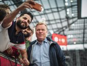 كومان بعد هزيمة برشلونة أمام سالزبورج: لا أحب الخسارة ولكني سعيد باللاعبين