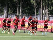 مصطفى محمد يقود مران جالاتا سراى استعدادا لجونستون الأسكتلندي باليوروبا ليج.. صور 