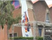 إزالة صور ميسي من محيط ملعب "كامب نو" بعد رحيله عن برشلونة رسميا.. فيديو