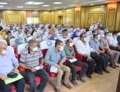 رئيس جامعة بنى سويف يفتتح ورشة عمل حساب الحد الأدنى للأجور.. صور