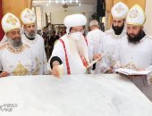 الكنيسة الأرثوذكسية تحتفل بصوم مريم العذراء برسامة شمامسة وتدشين مذابح