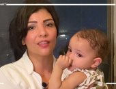 الطفلة ريتاج ضحية زواج مزور تبحث عن حقنة تطعيم وشهادة ميلاد.. فيديو