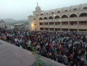 الآلاف يشاركون في "دورة السيدة العذراء بدير درنكة" بأسيوط.. فيديو وصور