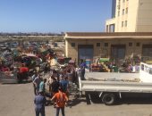 محافظ الإسكندرية يأمر بإزالة كافة الاشغالات بطريق الكورنيش.. صور