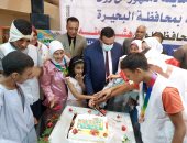 محافظ البحيرة يكرم 17 طفلا من ذوى الهمم لحصدهم المركز الثالث فى الفن المسرحى