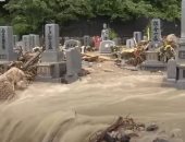 انهيارات طينية تجتاح شوارع اليابان في اليوم الثاني من الفيضانات