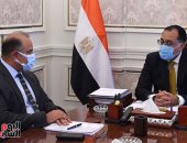 مصطفى مدبولى يلتقى رئيس البورصة لبحث تطورات أداء سوق الأوراق المالية المقيدة