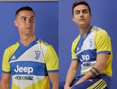 كريستيانو رونالدو يتصدر إعلان يوفنتوس عن قميصه الثالث.. فيديو وصور