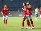 الأهلى يهزم المصري 4 - 2 ويواصل مطاردة الزمالك على لقب الدورى