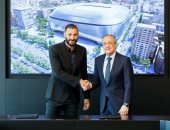 بنزيما: الاستمرار مع ريال مدريد متعة وألعب من أجل صناعة التاريخ