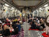 العالم هذا الصباح.. أطفال أفغانستان فى انتظار الرحمة أو الإجلاء.. مقتل 3 عناصر من "الحشد الشعبى" فى اشتباكات مع داعش شمال بغداد.. هبوط أولى رحلات الإجلاء الجوى الأمريكى من أفغانستان بقاعدة "رامشتاين" بألمانيا