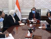 رئيس الوزراء: توجيهات من الرئيس بالتوسع فى تلقى مختلف المواطنين للقاح كورونا