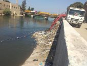 رفع 970 طن مخلفات من قرى بالصف وأطفيح وأوسيم والبدرشين ومنشأة القناطر.. صور