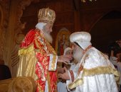 شاهد رسامة أسقف شبين القناطر درجة الأسقفية على يد البابا شنودة عام 2009