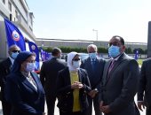  مصطفى مدبولى من مجمع مصنع فاكسيرا بـ6 أكتوبر: الرئيس وجه الحكومة بإسراع الخطى لتنفيذ هذا المشروع المهم.. بدأنا منذ أمس فى توفير اللقاحات للجامعات بكميات كبيرة.. وخطة مكثفة لتطعيم موظفى الحكومة