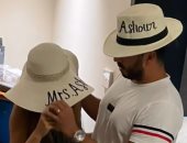 نيللى كريم ترتدي قبعة مكتوبا عليها اسم زوجها.. صور