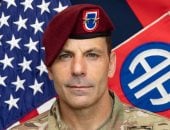قائد الفرقة 82.. من هو آخر المقاتلين الأمريكيين الراحلين عن أفغانستان "فيديو"