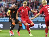 هولندا تسقط فى فخ التعادل ضد النرويج فى الظهور الأول مع فان جال