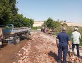 محافظ أسيوط: إعادة تأهيل طريق قرية دير القصير بسبب ارتفاع منسوب نهر النيل