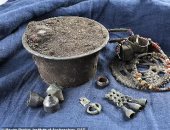 علماء الآثار فى روسيا يكتشفون كنزا مذهلاً من المجوهرات الفضية