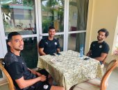 محمد صلاح يصل الجابون وينضم لمنتخب مصر استعداداً لمباراة الغد