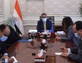 رئيس الوزراء يتابع ملفات عمل وزارة التضامن 