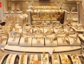 تاجر مصوغات: الشبكة قلبت ألماظ فى بنها.. والبنات: الذهب بقى موضة قديمة