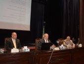 رئيس جامعة القاهرة: تطوير الخطاب الديني لا يعني التغيير فى النص المقدس