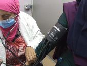 الكشف وتوفير العلاج لــ370 مواطنا بقافلة طبية فى بنى سويف ضمن "حياة كريمة"
