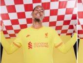 ليفربول يعلن عن قميصه الثالث فى غياب محمد صلاح.. فيديو وصور