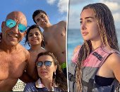 بصورهم على البحر .. النجوم يودعون الصيف منهم هند صبري وهنا الزاهد "باي باي"