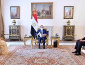 الرئيس السيسى يتسلم رسالة من أمير الكويت ويؤكد ارتباط أمن الخليج بالأمن المصرى