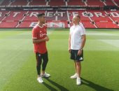 رونالدو من أولد ترافورد: لست فى عطلة.. أتيت للفوز بالألقاب مع اليونايتد