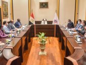 الصحة: توفير لقاحات كورونا للأشقاء الأفارقة مع تحقيق الاكتفاء الذاتى بمصر