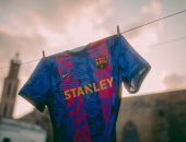 برشلونة يكشف عن قميص دورى أبطال أوروبا.. صور