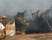 الحماية المدنية تسيطر على حريق مخزن بالمحلة وتجرى عمليات التبريد