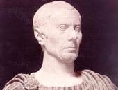 الإمبراطور أغسطس قيصر.. هل مات مسمومًا؟
